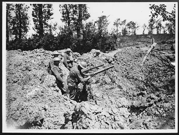 Holding the front line on the edge of a mine crater