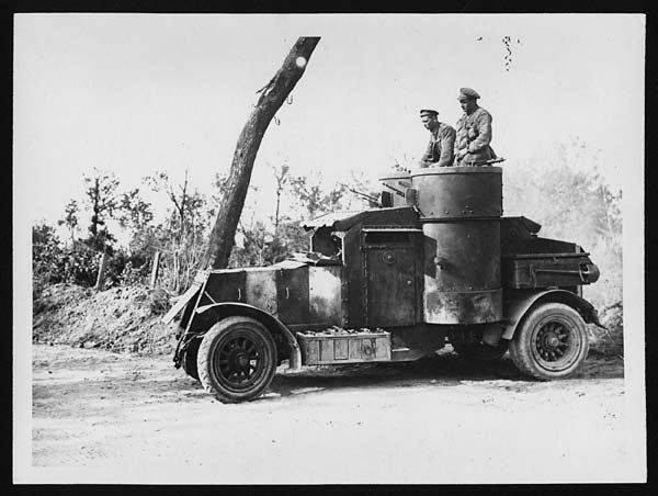 (408) D.3120 - Armoured car about to start on a reconnaissance