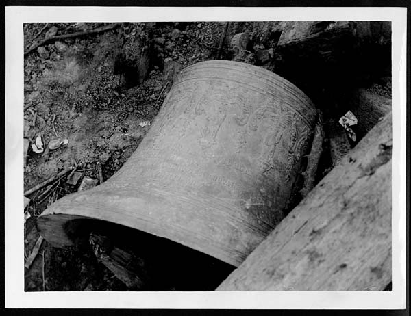 (229) C.1809 - Huge bell in a German support trench