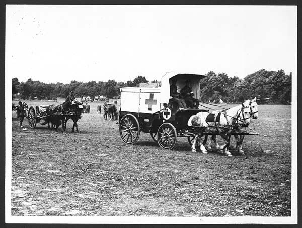 (266) C.1926 - Scene on the ground