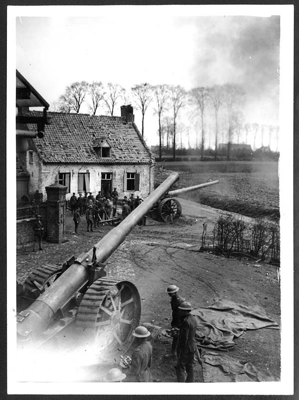 (284) D.2649 - Our big guns shelling the enemy's back area