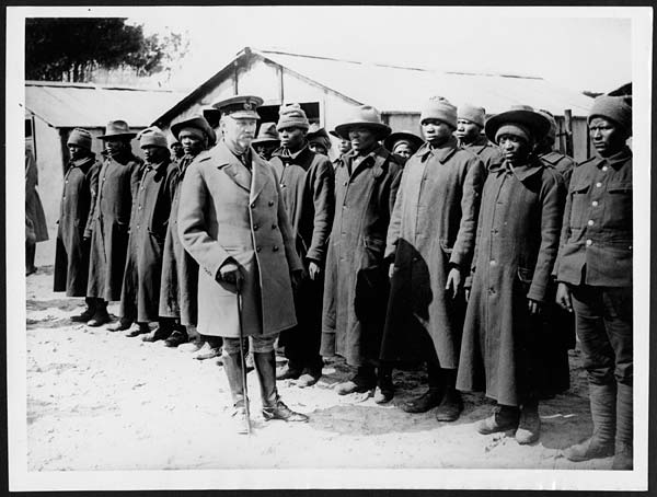 (11) D.1158 - General Smuts inspecting a South African native labour unit in France