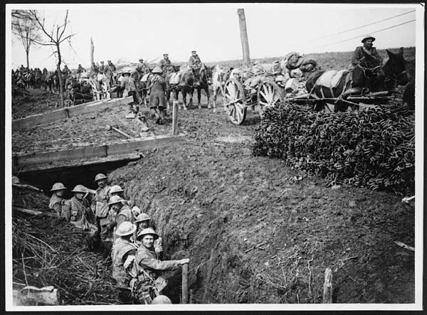 (72) D.1209 - War! - Photographers > John Warwick Brooke - First World ...