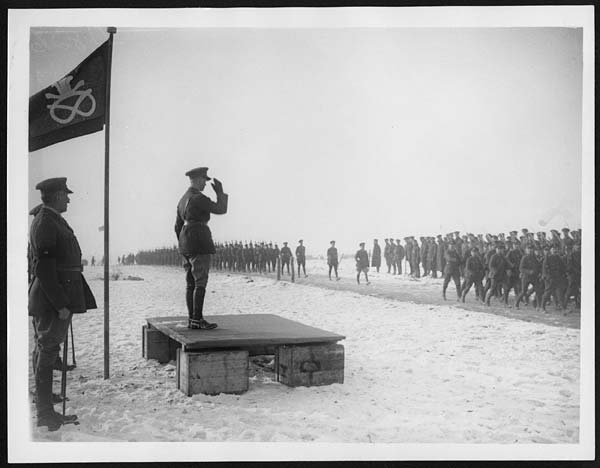 (91) D.826 - Prince of Wales taking the salute at the march past of a regiment in France