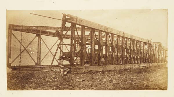 (62) Section of fallen girders