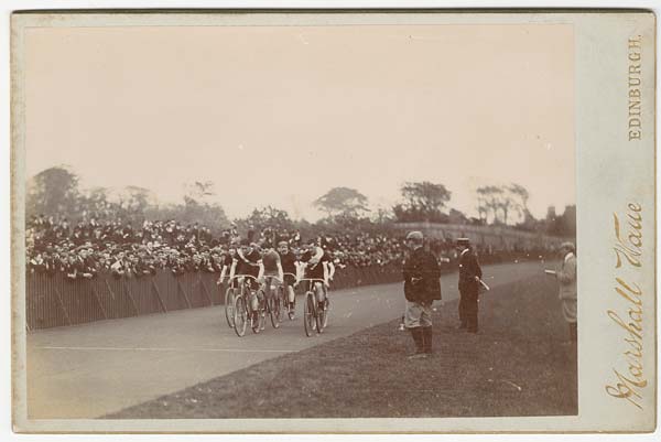 Photograph of a cycling race