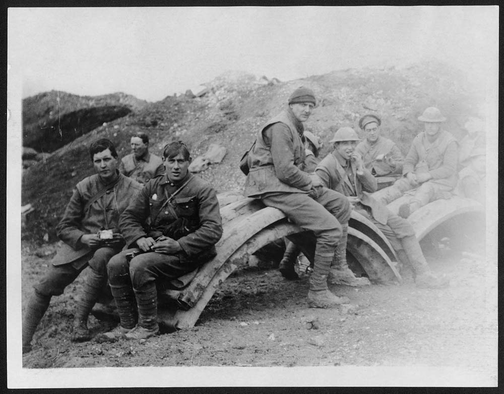 (579) D.950 - Rest whilst dug-out building - Photographers > John ...