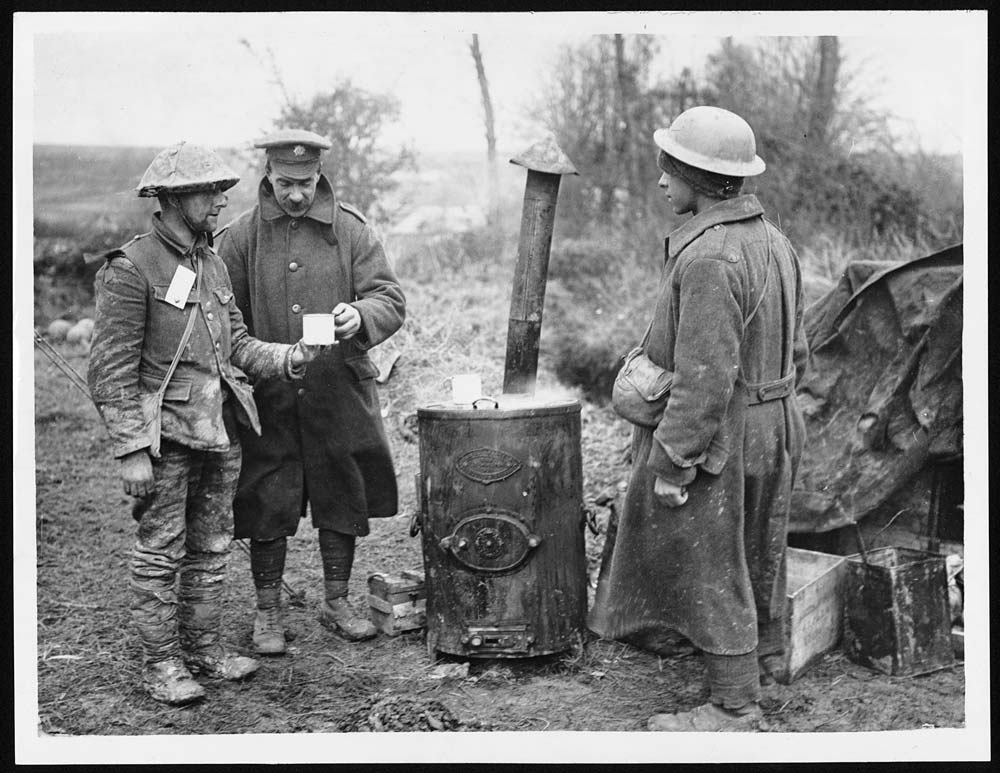 (73) X.32056 - Cup of coffee for the wounded - British Western Front ...